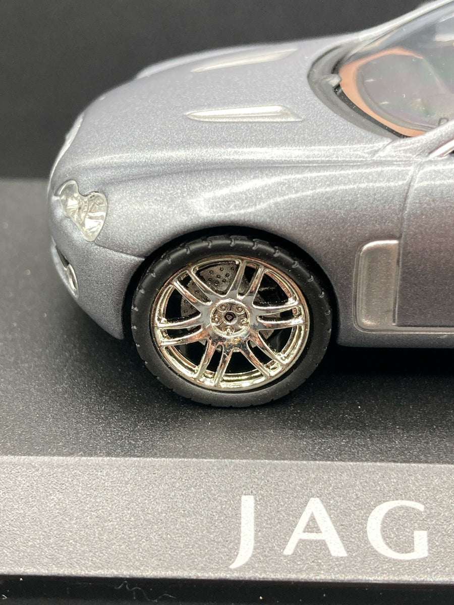 Miniature : 1/43ème - JAGUAR concept-car R-D6 Miniature : 1/43ème - JAGUAR concept-car R-D6