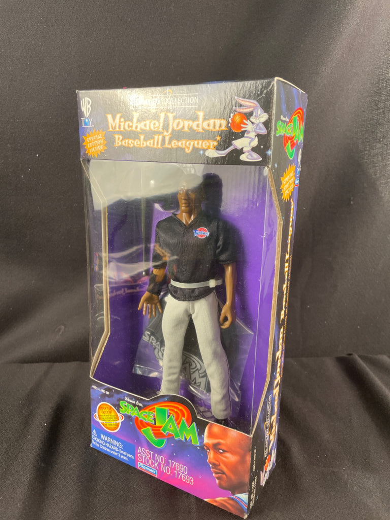 【VINTAGE】ラグ マット SPACE JAM ルーニーテューンズ MJ VTG 1996 SPACE JAM Melamine Plate Michael Jordan Tune Squad