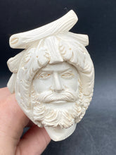 Hakan Turkish Meerschaum Hand Carved Sultan Pipe w/ Case