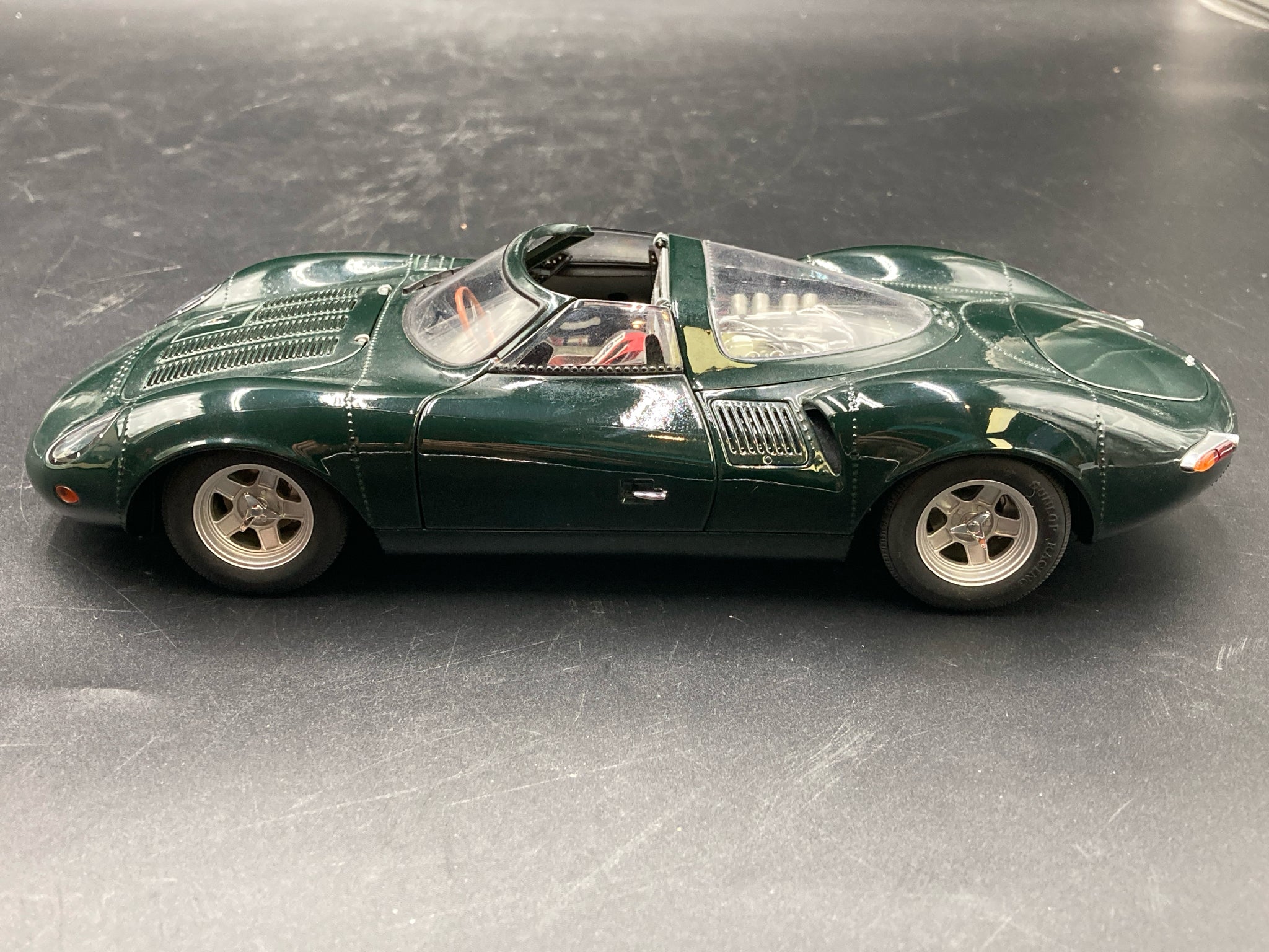 Autoart 1:18 Diecast 1966 Jaguar XJ13 W/ Original Box – Dunn's Attic