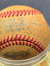 Roy Campanella & Sadaharu Oh Signed Baseball W/ 1981 Yomiuri Giants Signatures - view 8