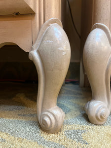 Dresser With tri-mirror