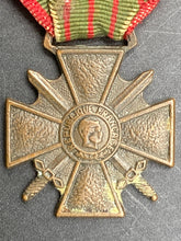 WWII French croix de guerre medal