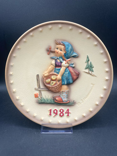 Hummel 1984 Annual Bas Relief Plate