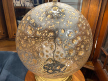 Round Contemporary Art Glass Lamp