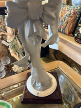 Giuseppe Armani Asian Lady Figurine
