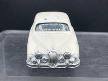 Corgi Toys 1/43 Jaguar 2.4 Litre Saloon Die Cast