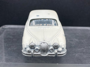 Corgi Toys 1/43 Jaguar 2.4 Litre Saloon Die Cast
