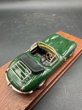 1:43 AutoArt Jaguar XKSS in Display Case