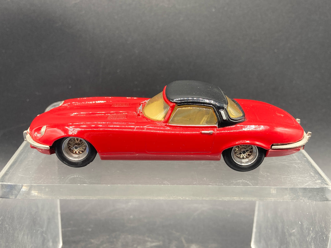 Milestone Miniatures Jaguar Model Series 1/43 1973 Jaguar E-Type V12 JW1