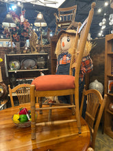 Round Country Table With 4 Chairs