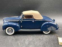 Franklin Mint 1/24 1939 Ford Deluxe Convertible Die Cast