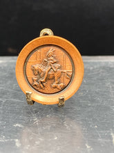 Creative World Miniatures 1:12 Dollhouse Miniature Norman Rockwell Plate Set