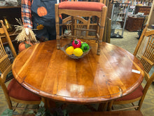 Round Country Table With 4 Chairs