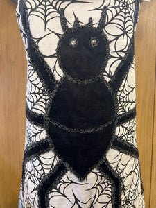 Spider Web Apron