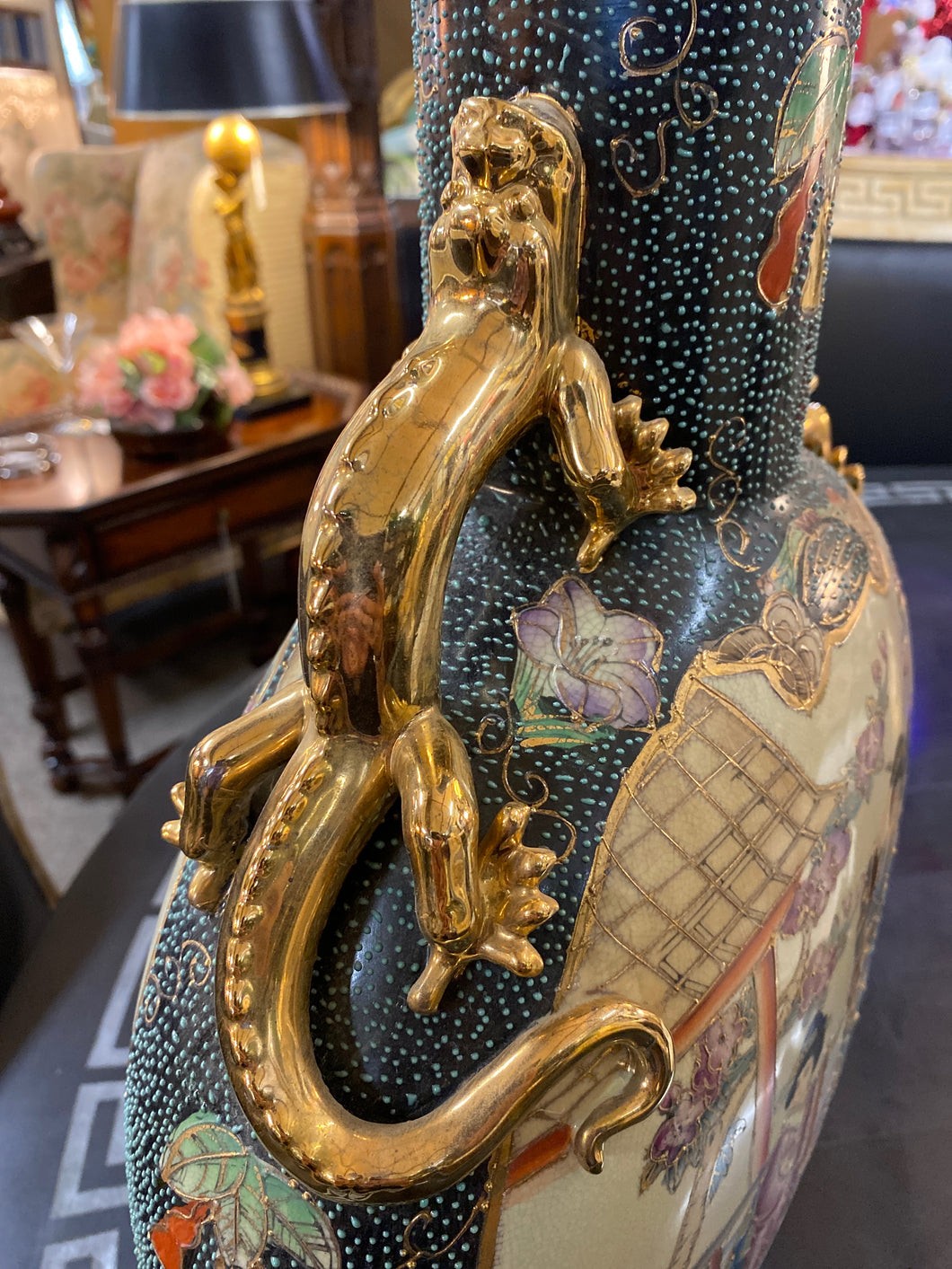 Large Royal Satsuma Jar With Dragon Handles