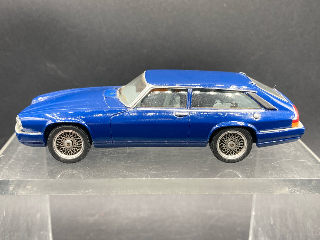 Provence Moulage 1/43 Jaguar XJSC 3.6 Built Resin Model