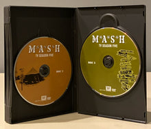 M.A.S.H. Season Five Collector's Edition (2003, Twentieth Century Fox Home Entertainment, Inc.) - view 4