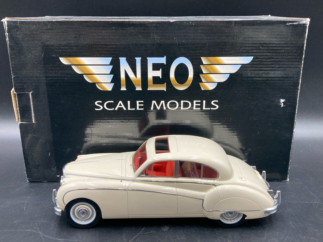 Neo Scale Models 1 18 1938 Jaguar MK IX Die Cast Dunn s Attic