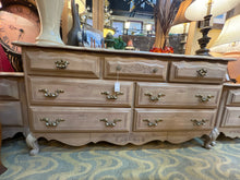 Dresser With tri-mirror