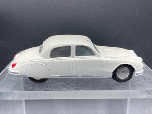 Corgi Toys 1/43 Jaguar 2.4 Litre Saloon Die Cast