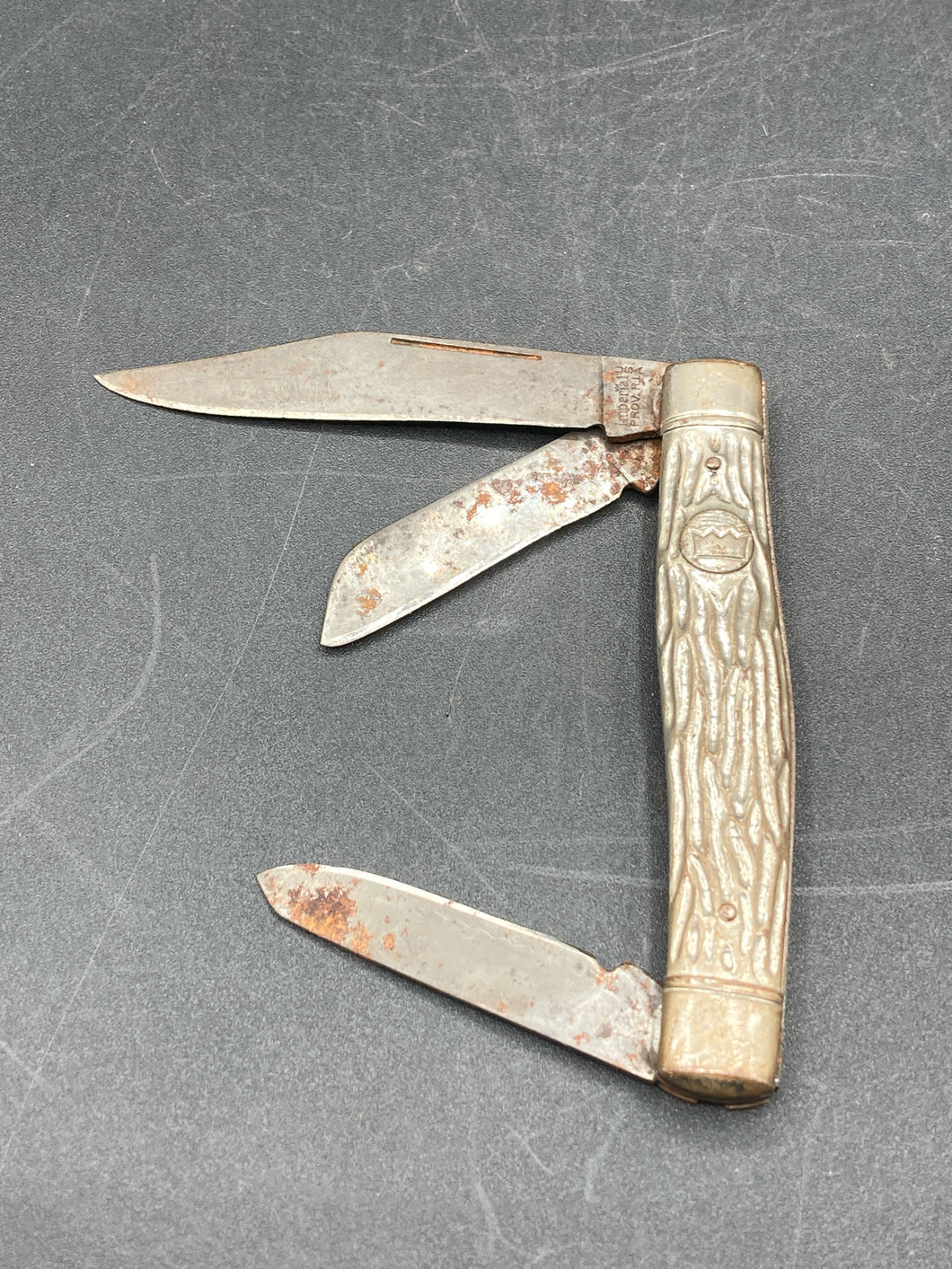 Vintage Imperial Three Blade Pocket Knife