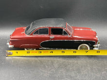 Danbury Mint 1/24 1950 Ford Crestliner Die Cast Car