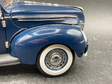 Franklin Mint 1/24 1939 Ford Deluxe Convertible Die Cast