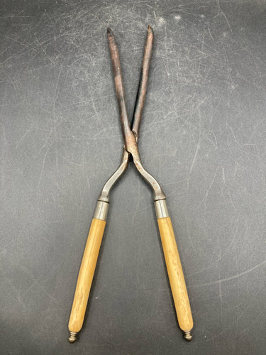 Antique French Pelleray Curling Iron