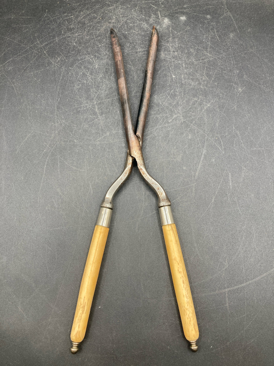 Antique French Pelleray Curling Iron