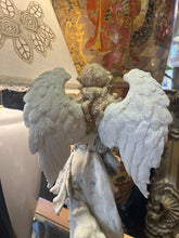 Statue - view 5