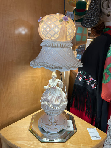 Ardault Doll Lamp