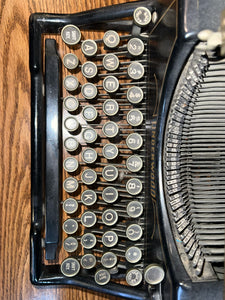 Vintage Underwood Typewriter