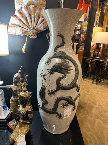 19th Century Rare Chinese Qing Dynasty Crackle Glaze Vase