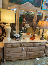 Dresser With tri-mirror