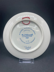 Hummel 1987 Annual Bas Relief Plate