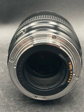 Canon EF 100mm F/2.8 Macro Portrait Prime AF Lens