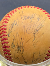 Roy Campanella & Sadaharu Oh Signed Baseball W/ 1981 Yomiuri Giants Signatures - view 7