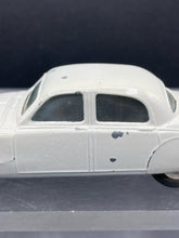 Corgi Toys 1/43 Jaguar 2.4 Litre Saloon Die Cast
