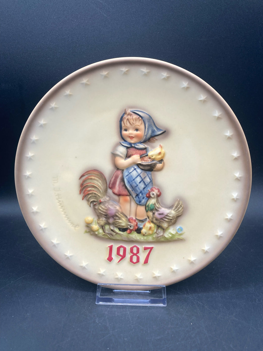 Hummel 1987 Annual Bas Relief Plate