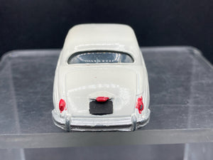 Corgi Toys 1/43 Jaguar 2.4 Litre Saloon Die Cast
