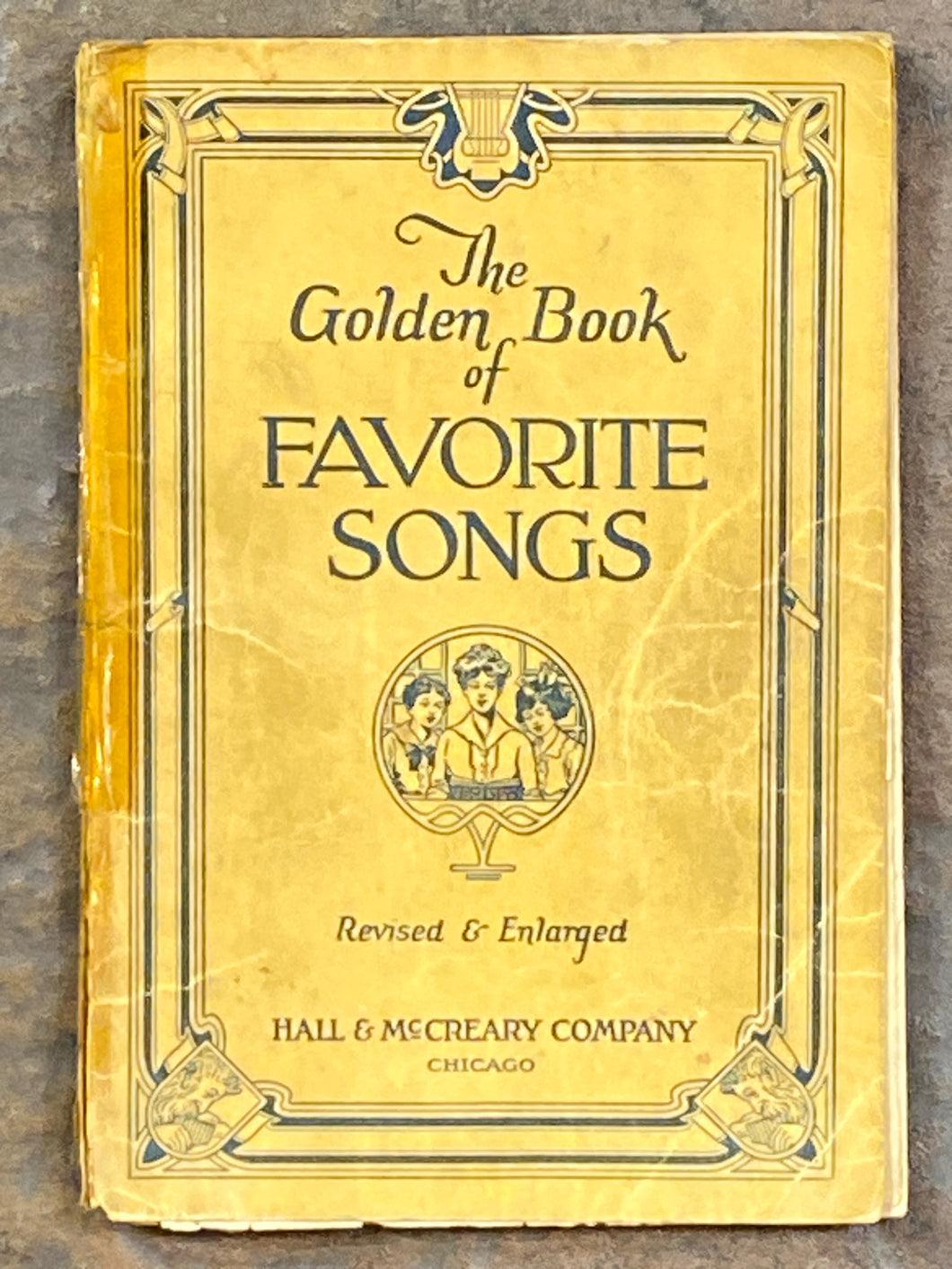 The Golden Book of Favorite Songs Revised and Enlarged | John W. Beattie (1923, Hall & McCreary Company, 20th Edition)