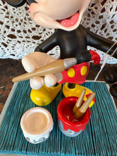 Disney 2000 Convention "A Smile Means Friendship"