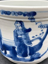 Antique 19th Century Chinese Porcelain Crock