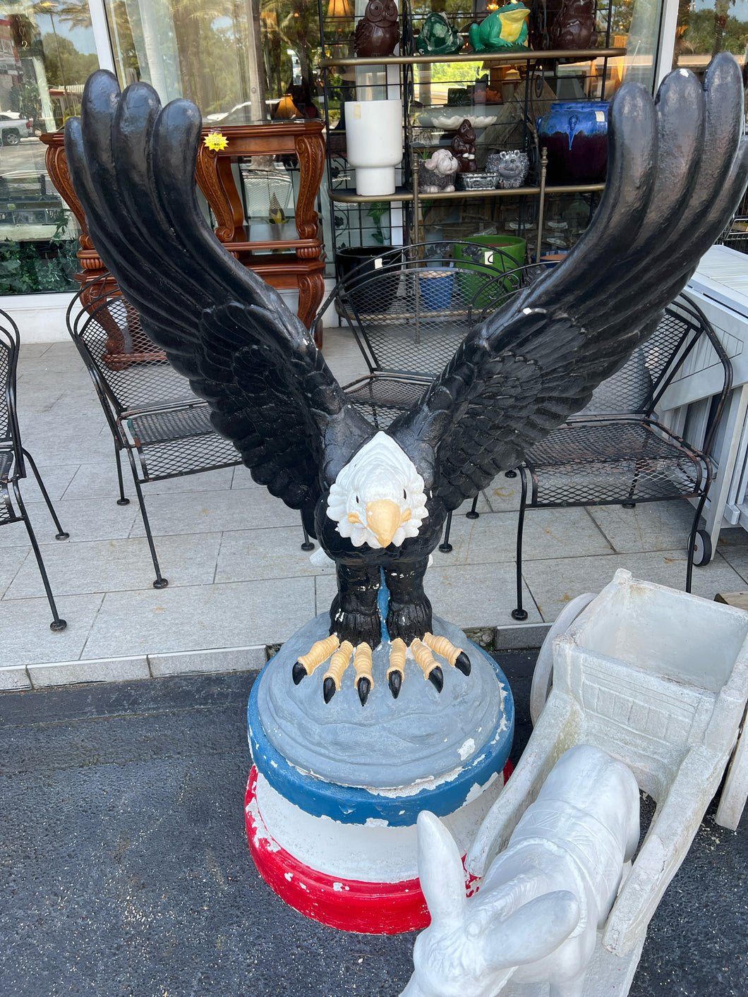 Statue