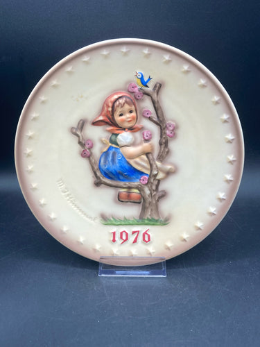 Hummel 1976 Annual Plate