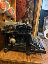 Vintage Underwood Typewriter
