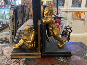 Bookend