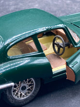 Majorette 1/24 Jaguar E Type Die Cast - view 3