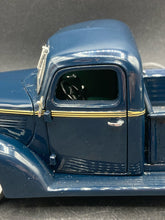Danbury Mint 1/24 1938 Ford Pickup Truck Die Cast